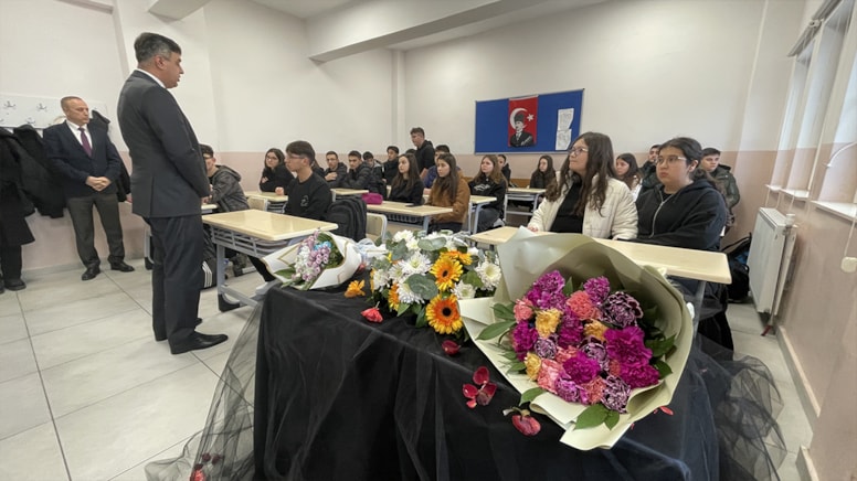 Kartalkaya'daki yangın faciasında hayatını kaybeden Lalin Doğan okulunda anıldı