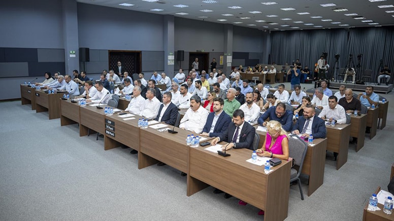 Belediye Meclisi'nde SGK'ya 'çifte standart' tepkisi! AKP'liye var CHP'liye yok