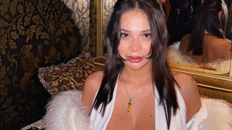 Merve Taşkın kelepçeyi fotoğrafla duyurdu: Başka renk getirmemişler