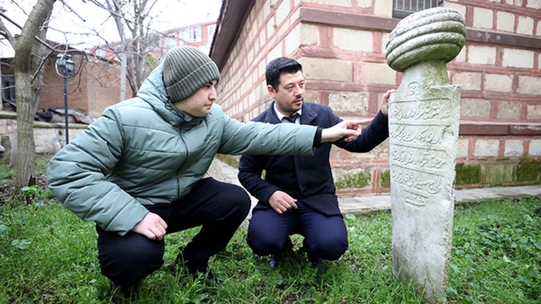 Tarihe yolculuk: Osmanlı mezarları QR kod ile dijitalleşiyor!