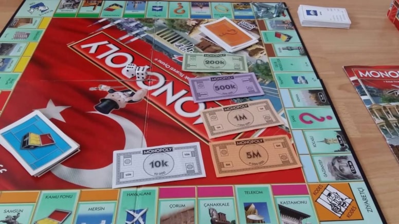 Aile oyunu Monopoly 35 bin insanı kurtardı