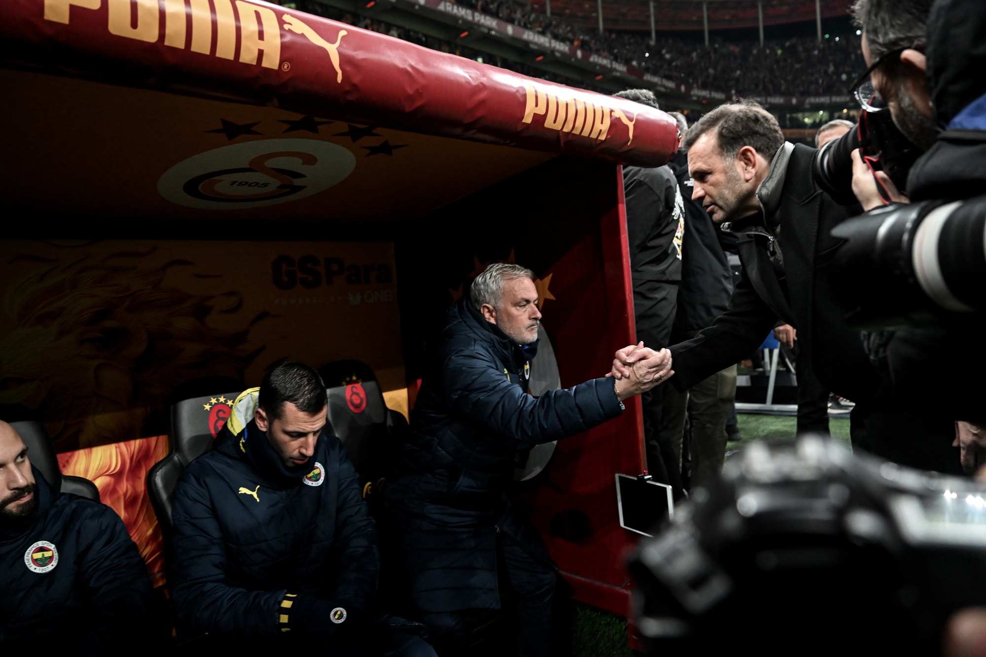 Okan Buruk ile Jose Mourinho disipline sevk edildi