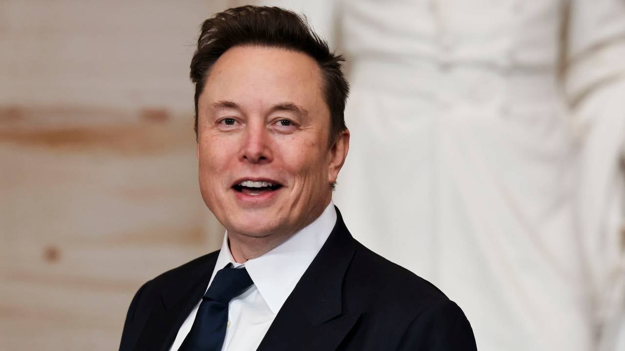 Elon Musk, şimdi de elini altına attı