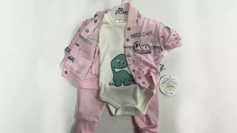 Bebeklerinize sakın giydirmeyin: İki markadan kimyasal zehir çıktı