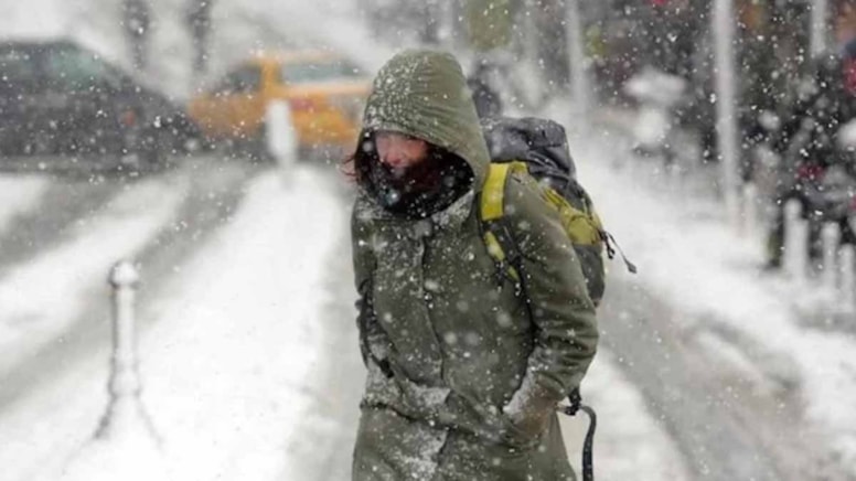 Yarın (21 Şubat) İstanbul'da okullar tatil mi? Gözler Valilik açıklamasında