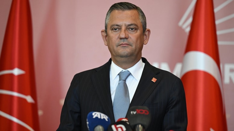 Özgür Özel'den Erdoğan'a: Milletin seçtiği yönetir, katlanacaksın