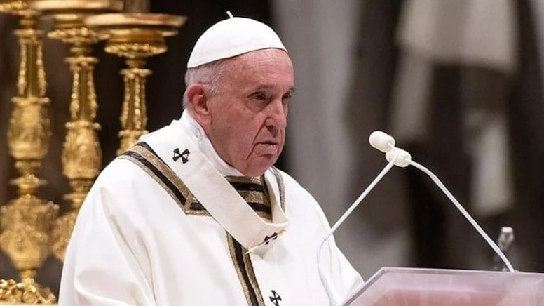 Papa'nın nesi var? Hastaneden çıkamıyor...