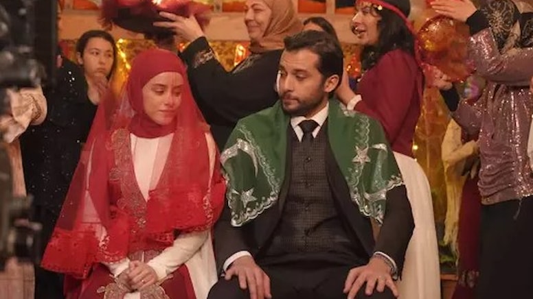 İlk bölümüyle ekranlara salladı! Cumalıkızık 25 yıl sonra Piyasa'yı ağırladı!