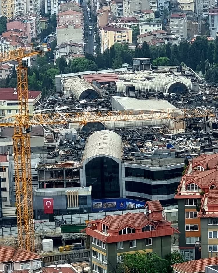 Yıkım işlemleri tamamlandı: Türkiye'nin en lüks AVM arazisinde o proje yükselecek 