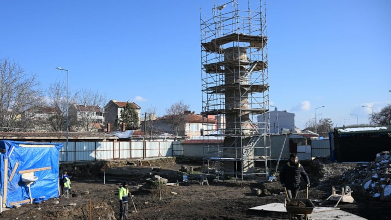 Edirne'de yarım minareli tarihi cami restore ediliyor