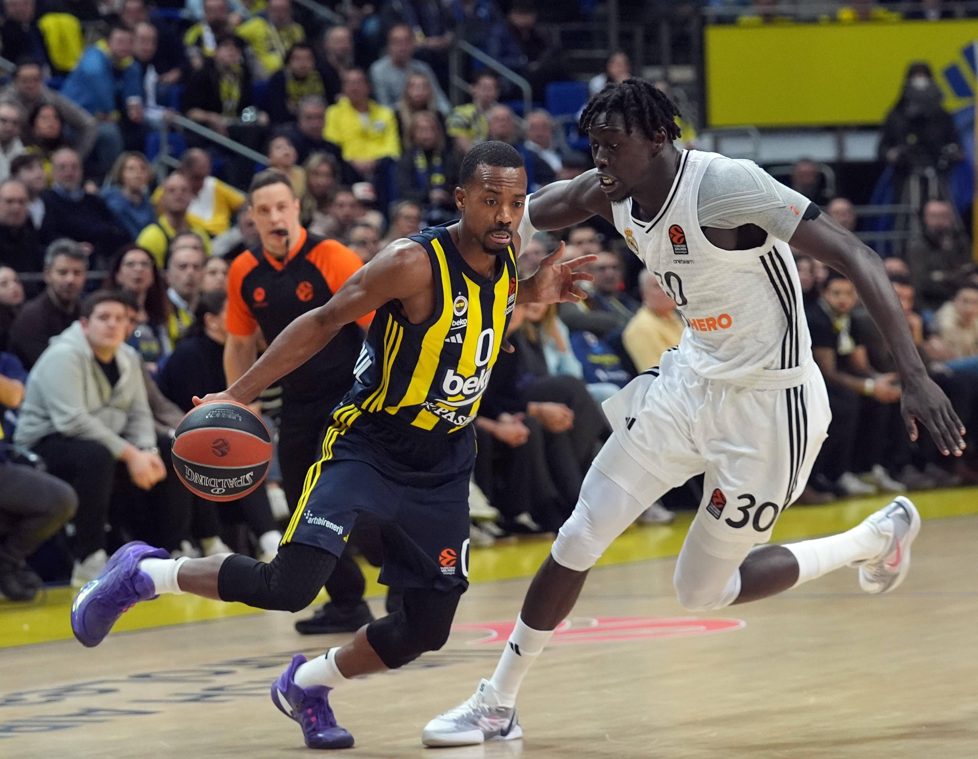 F.Bahçe Beko, Real Madrid'i rahat geçti