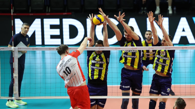 Fenerbahçe Medicana, Asseco Resovia'ya yenildi