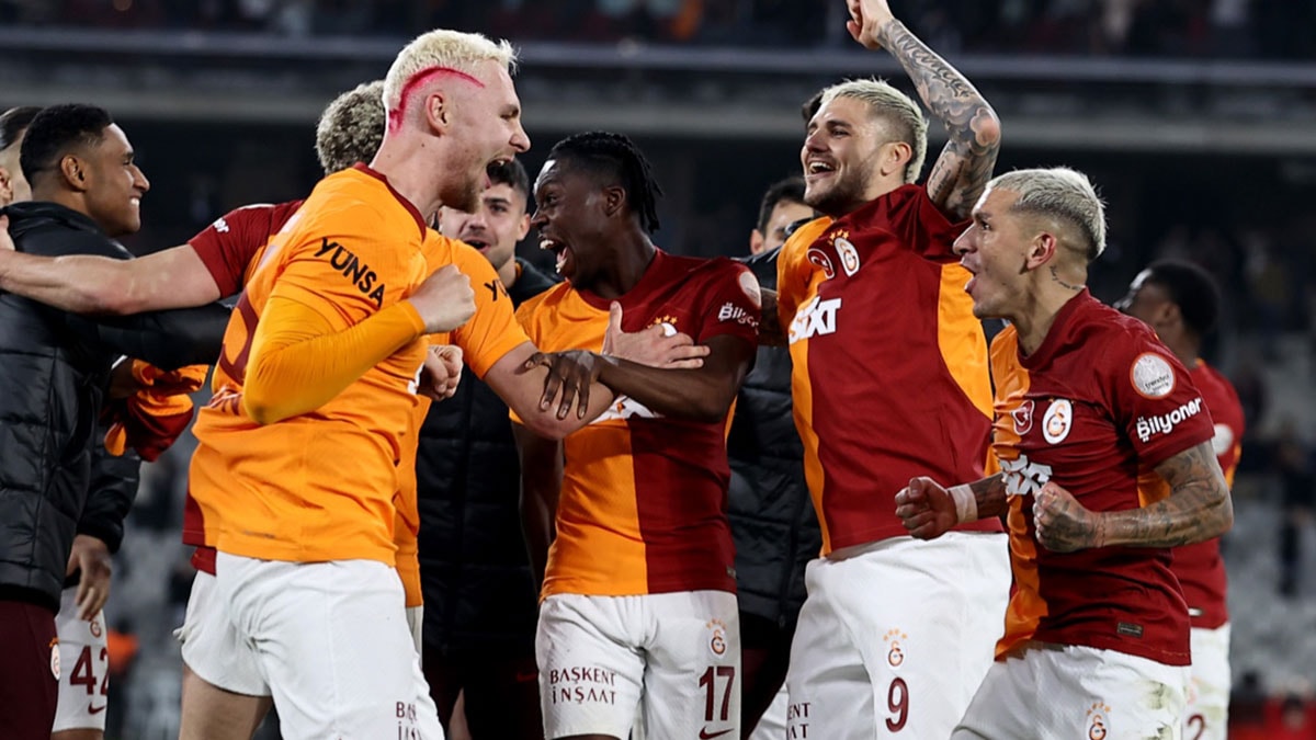 Galatasaray ayrılığı duyurmuştu: Yıldız futbolcu Roma'yla anlaştı