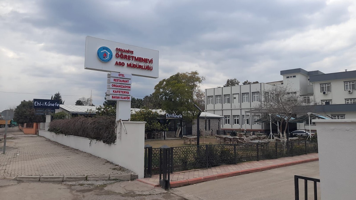 Öğretmenevi lokalini künefeciye kiraladılar