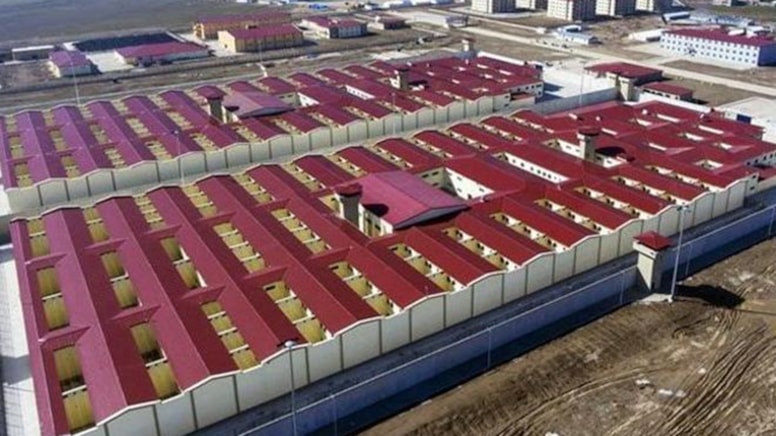 6 ayda 50 bin kişi hapsedildi