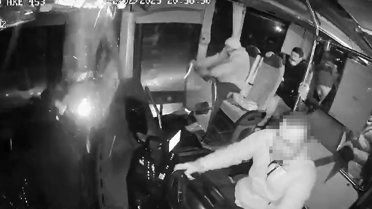 Kuryenin can verdiği korkunç kaza kamerada