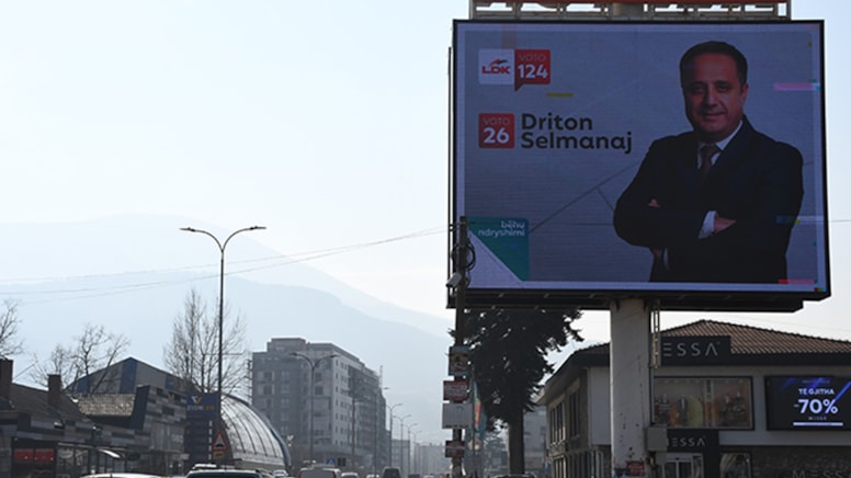 Kosova'da seçmenler genel seçim için yarın sandık başına gidecek
