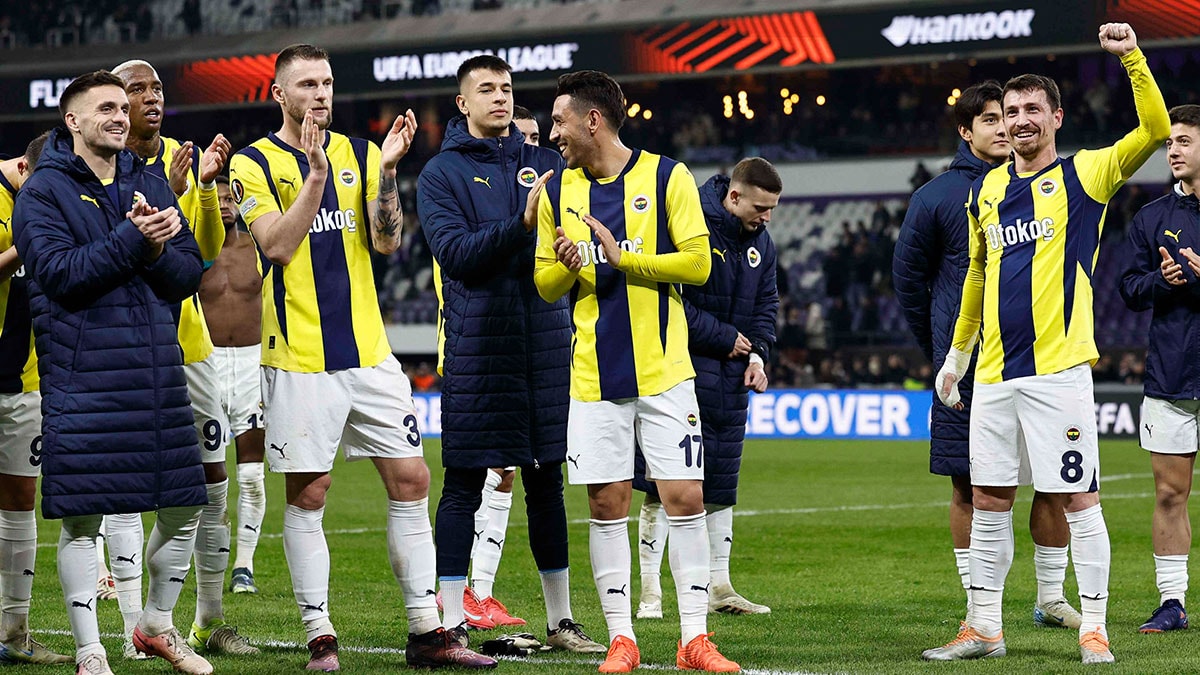 Derbi öncesi Fenerbahçe'yi sevindiren haber: Takımdan yollandı