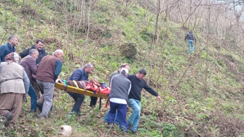 Trabzon’da Otomobil Dereye Yuvarlandı: 2 Yaralı