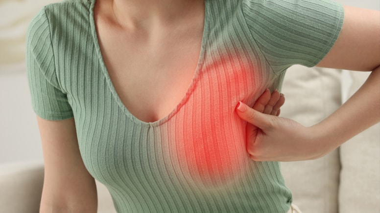 Memede kitle hissi ve ağrı yaşıyorsanız dikkat! Sebebi bu olabilir