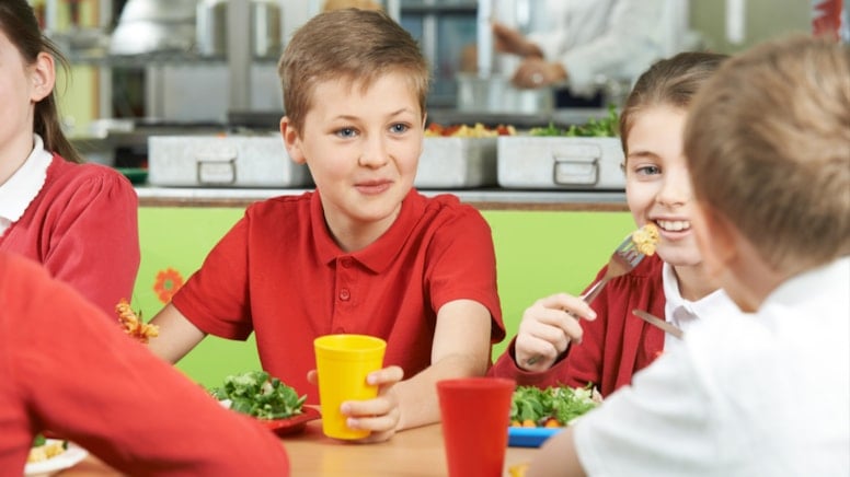 Doğru beslenme akademik başarıyı nasıl artırıyor? Uzmanı açıkladı