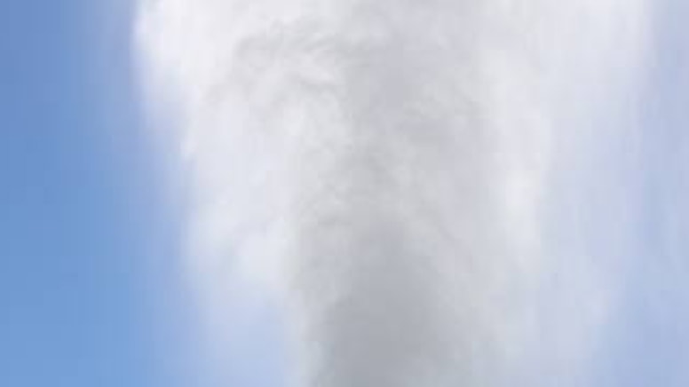 Manisa'da panik anları! Su kuyusunda patlama