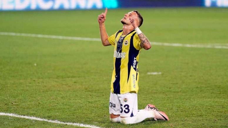 Fenerbahçe'de Szymanski tarihe geçti! 4000'inci gol...