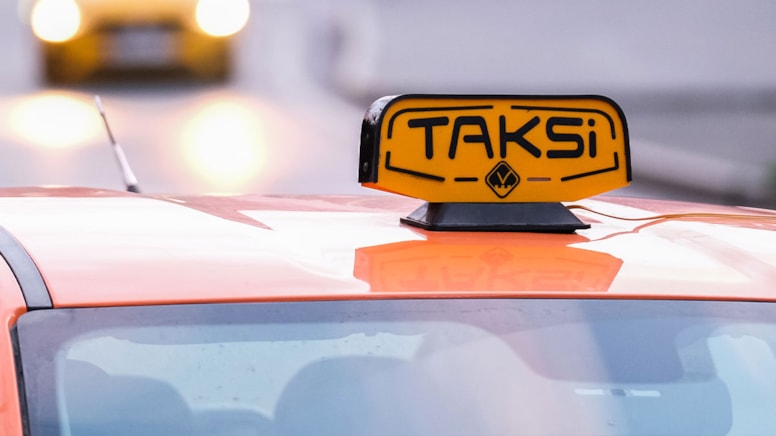 Almanya'da taksi çağırınca Ankara'daki telefonlar çalmaya başlıyor