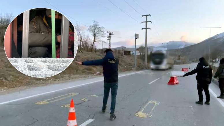 Durdurulan TIR'ın gizli bölmesinden çıktılar