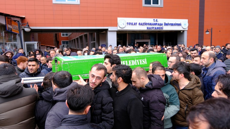 Kardiyoloji doktoru kalp krizinden hayatını kaybetti