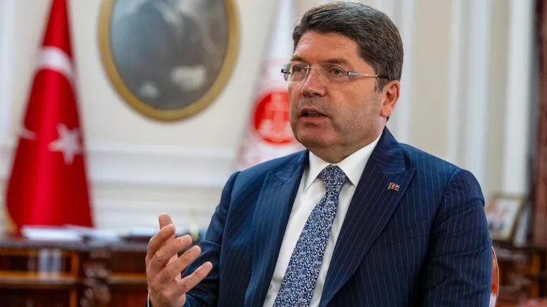Adalet Bakanı'ndan cezaevinde kötü muamele iddialarına yanıt
