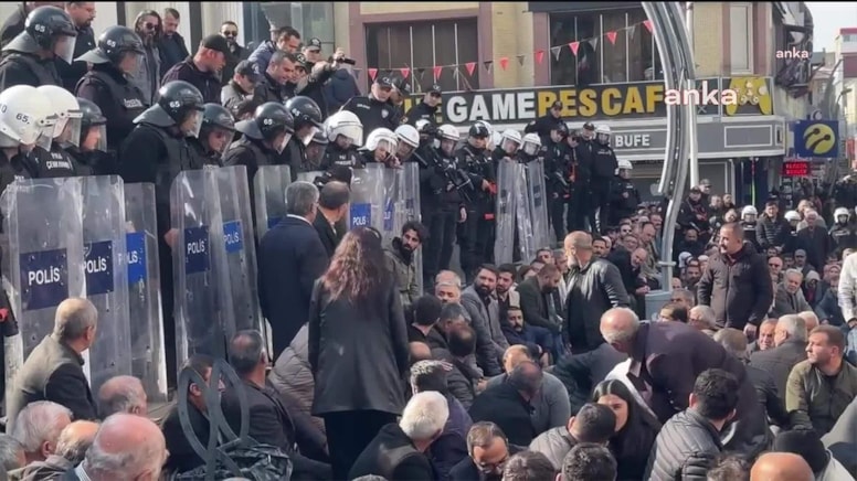 Van'daki kayyum protestolarında tutuklu sayısı 40 oldu