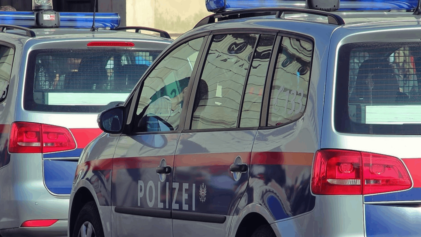 Avusturya'da bıçaklı saldırı can aldı