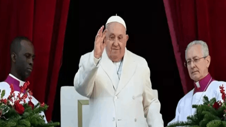 Papa tedavi altında: Pazar duasını yapamayacak