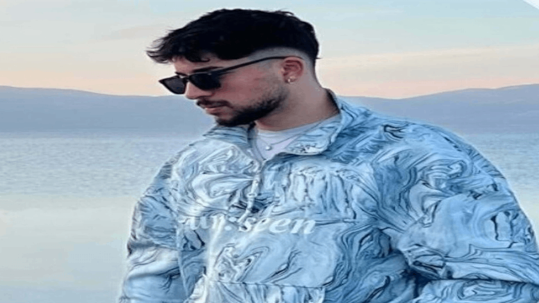 Motosikletle TIR'ı sollamak istedi: 20 yaşındaki Ahmet canından oldu