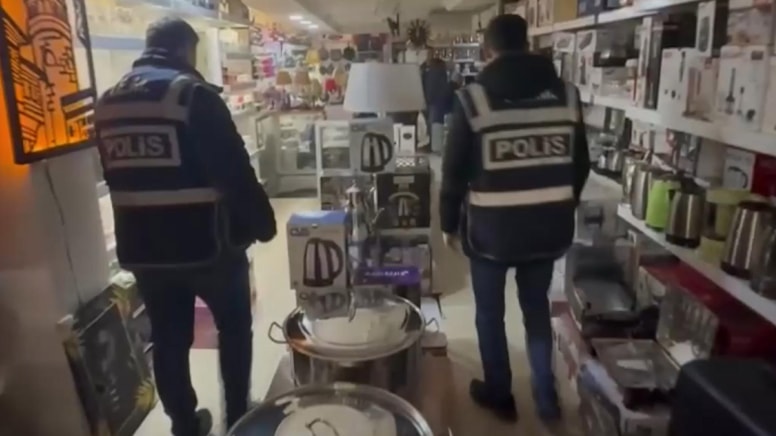 İstanbul'da züccaciye görünümlü uyuşturucu imalathanesine operasyon