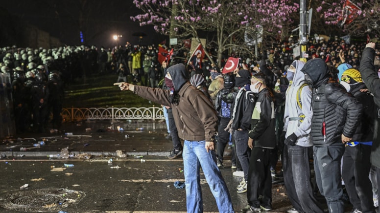 İmamoğlu protestolarına ev baskınları: Çok sayıda gözaltı var