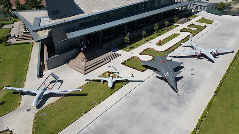 Baykar ve İtalyan Leonardo, beklenen anlaşmayı imzaladı