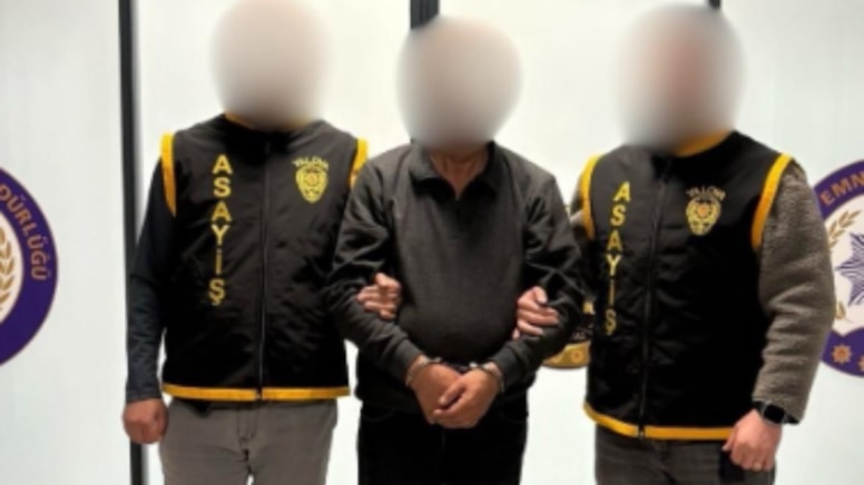 13 yıl hapis cezasıyla aranıyordu: Evinde yakalandı