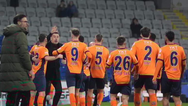 Başakşehir'e tek gol yetti, Sivasspor ateşe düştü