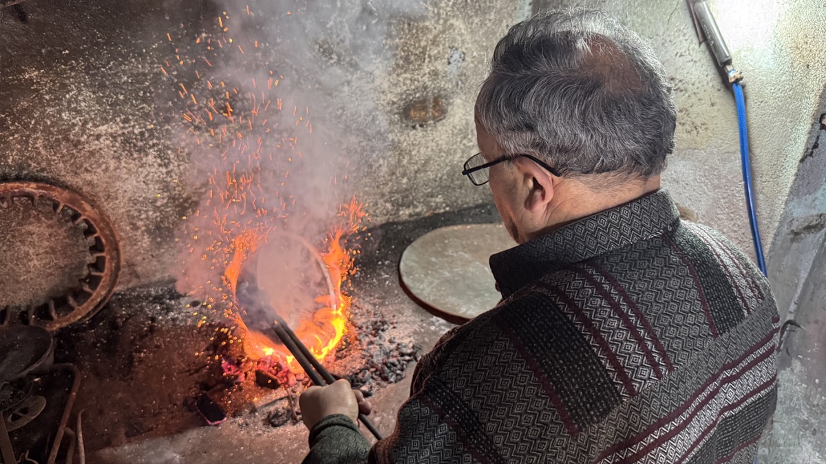 Baba mesleğini 57 yıldır sürdürüyor