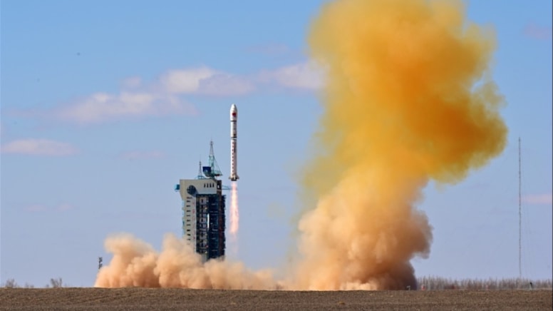 Çin uzaya iki yeni yeni uydu gönderdi