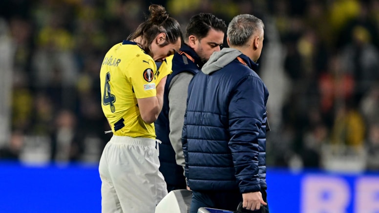 Fenerbahçe'de Çağlar şoku!