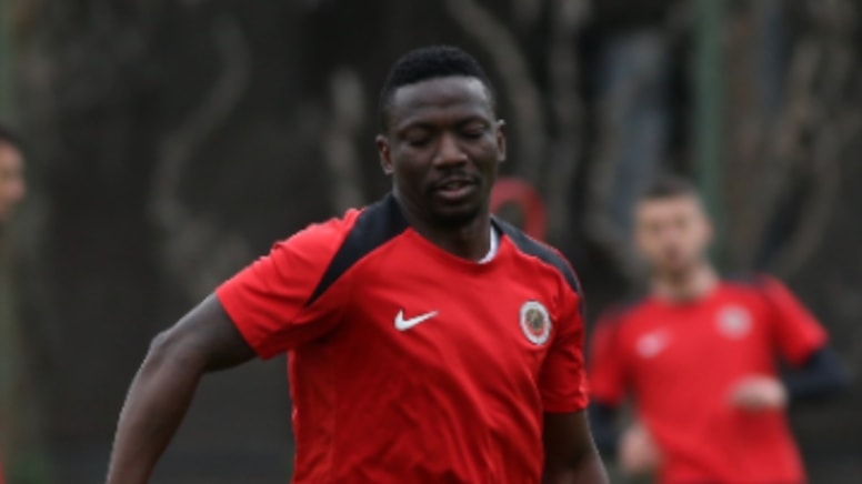 Etebo, 2 ay sonra antrenmanda