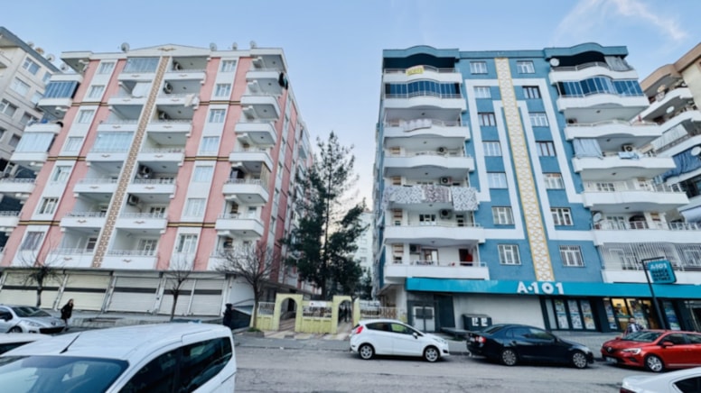 Feci ölüm! Asansör boşluğuna düşen apartman görevlisi hayatını kaybetti