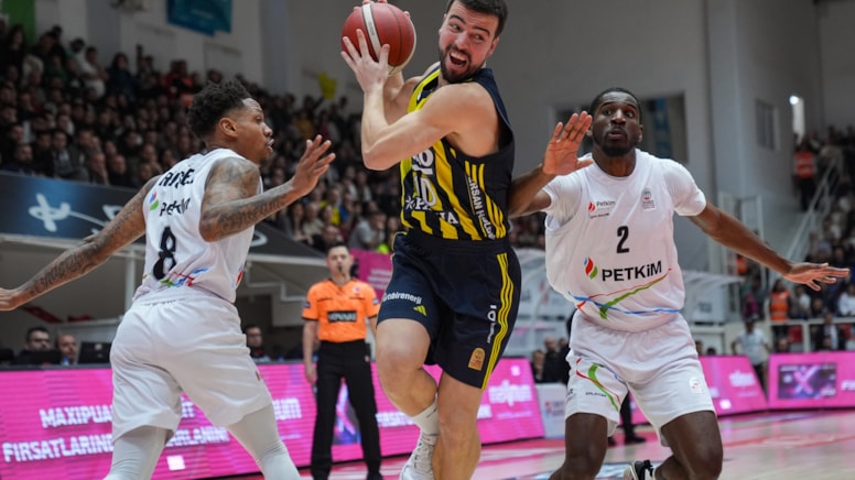 İzmir'de kazanan F.Bahçe Beko