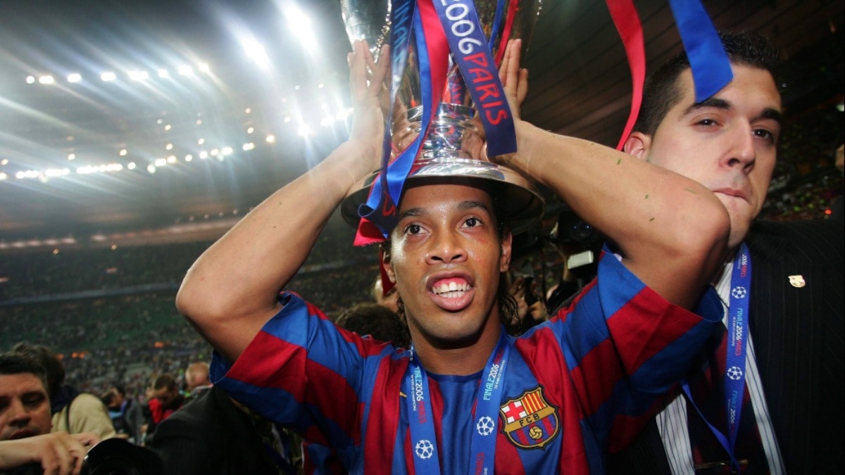 135 maçta Ronaldinho'yu yetişti