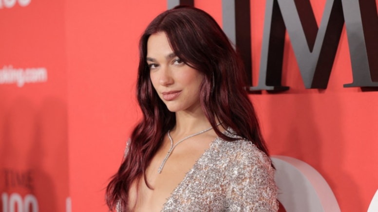 Ünlü pop yıldızı telif davasını kazandı