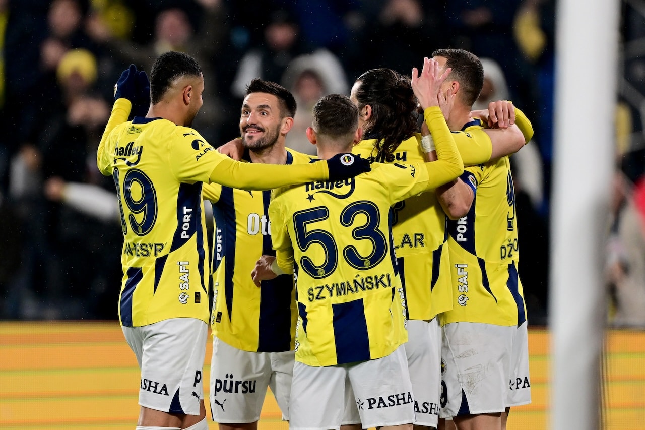 Fenerbahçe avantaj peşinde! Fenerbahçe-Rangers maçı muhtemel 11'leri