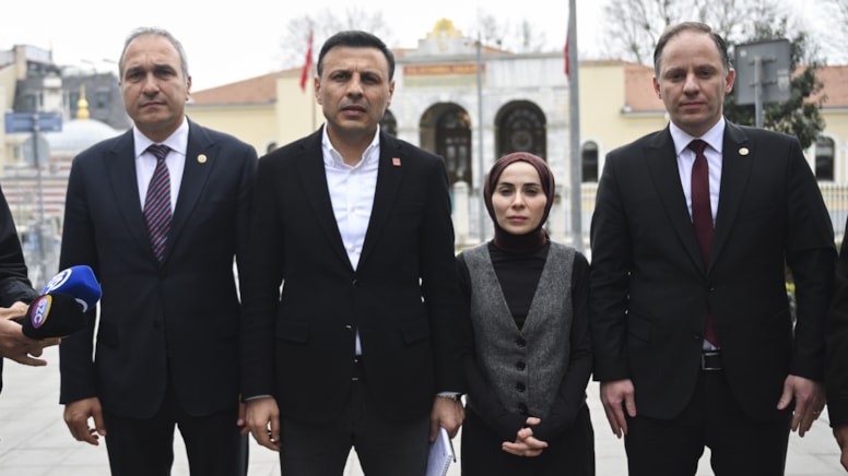 CHP heyeti, İstanbul Valisi Gül'le görüştü